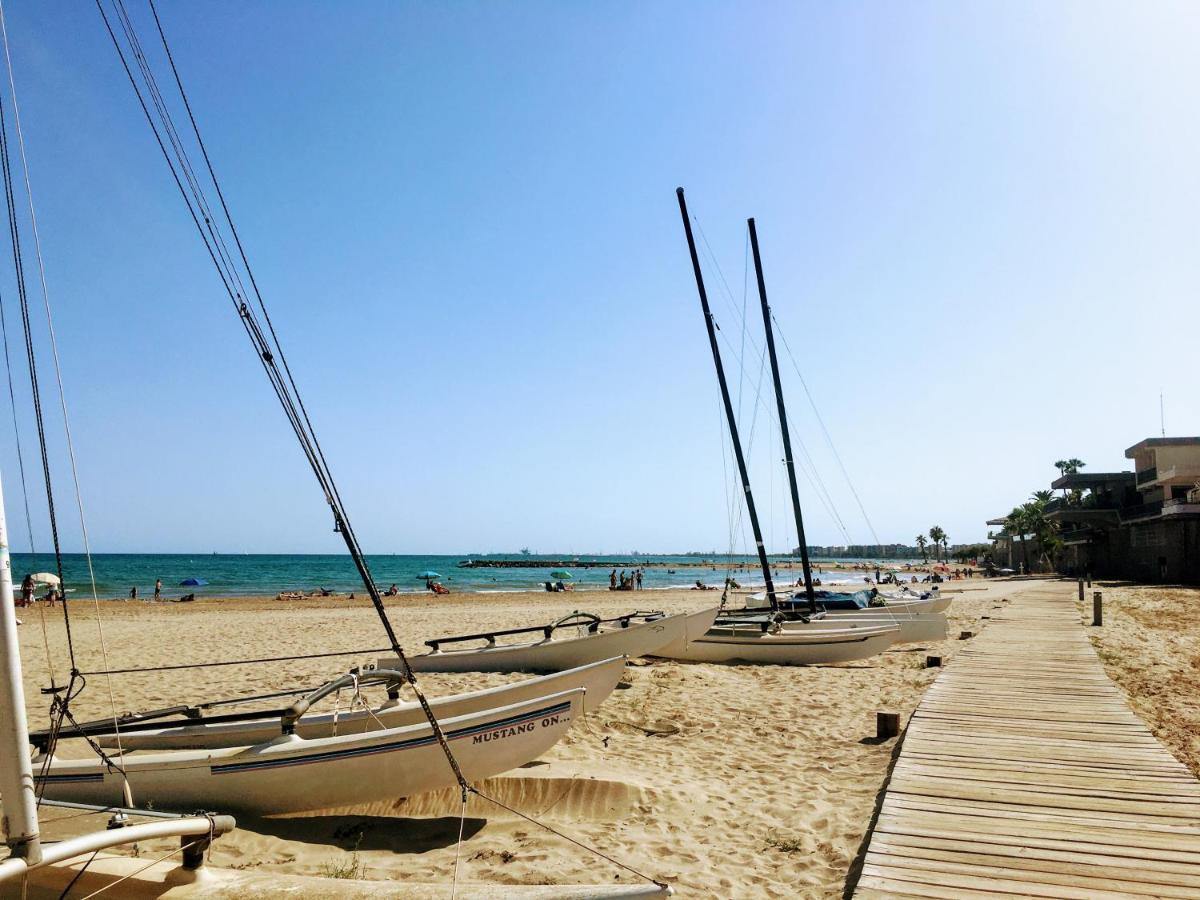 Apartamento Piso vacacional con piscina en Benicàssim Exterior foto